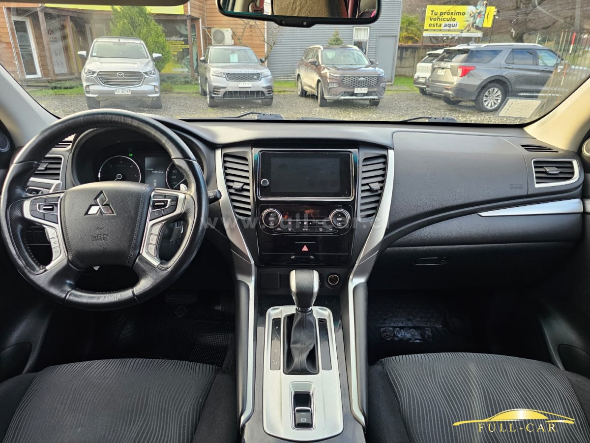 Full-Car Automotora | MITSUBISHI MONTERO SPORT 4X2 2020